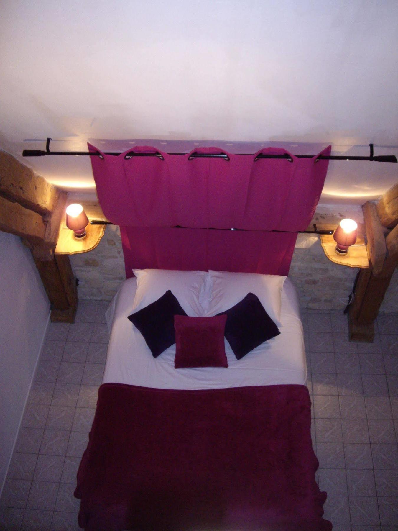 Auberge De La Luzerne Bernieres-sur-Mer Luaran gambar